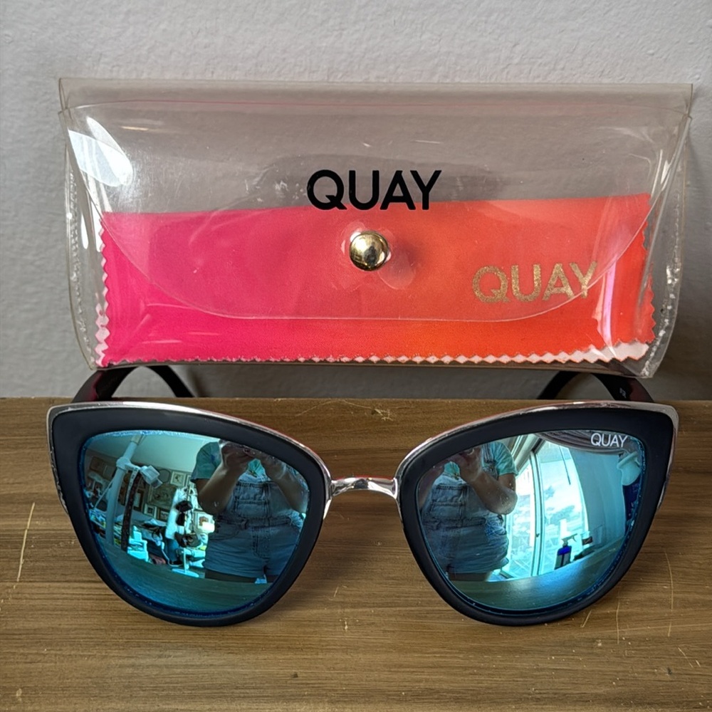 QUAY My Girl Black / Smoke Sunglasses - Picture 4 of 11